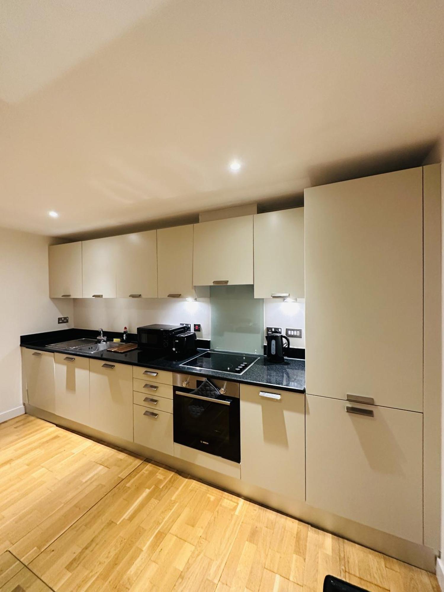 Cosy Modern Tower Bridge Apartment 런던 객실 사진
